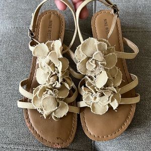 Nine West Canvas Floral Sandals